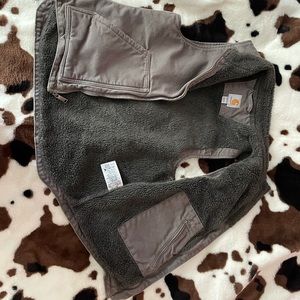 Women’s carhartt vest medium